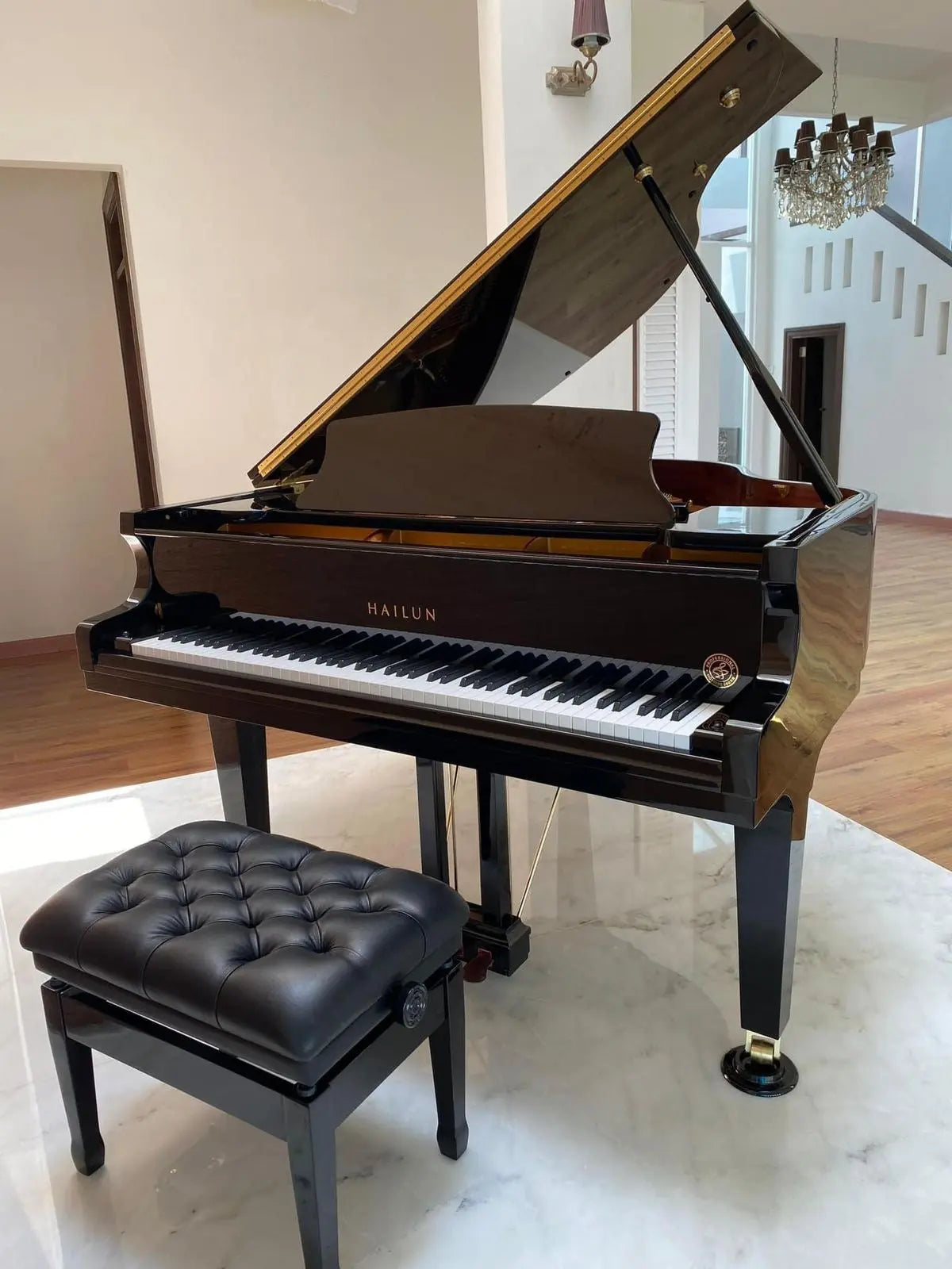 Hailun Grand Piano HG150SE - Black - Mezzopiano